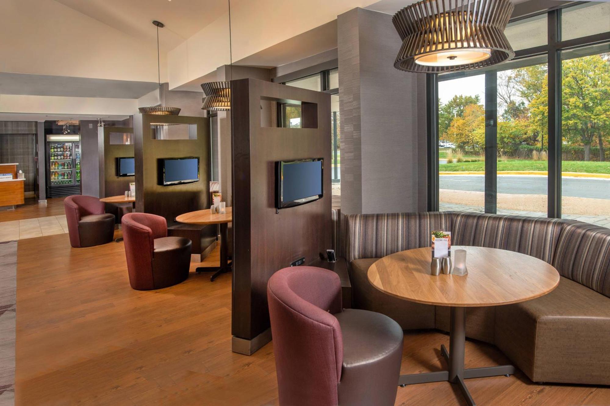 Courtyard By Marriott Dulles Airport Herndon/Reston Exteriör bild