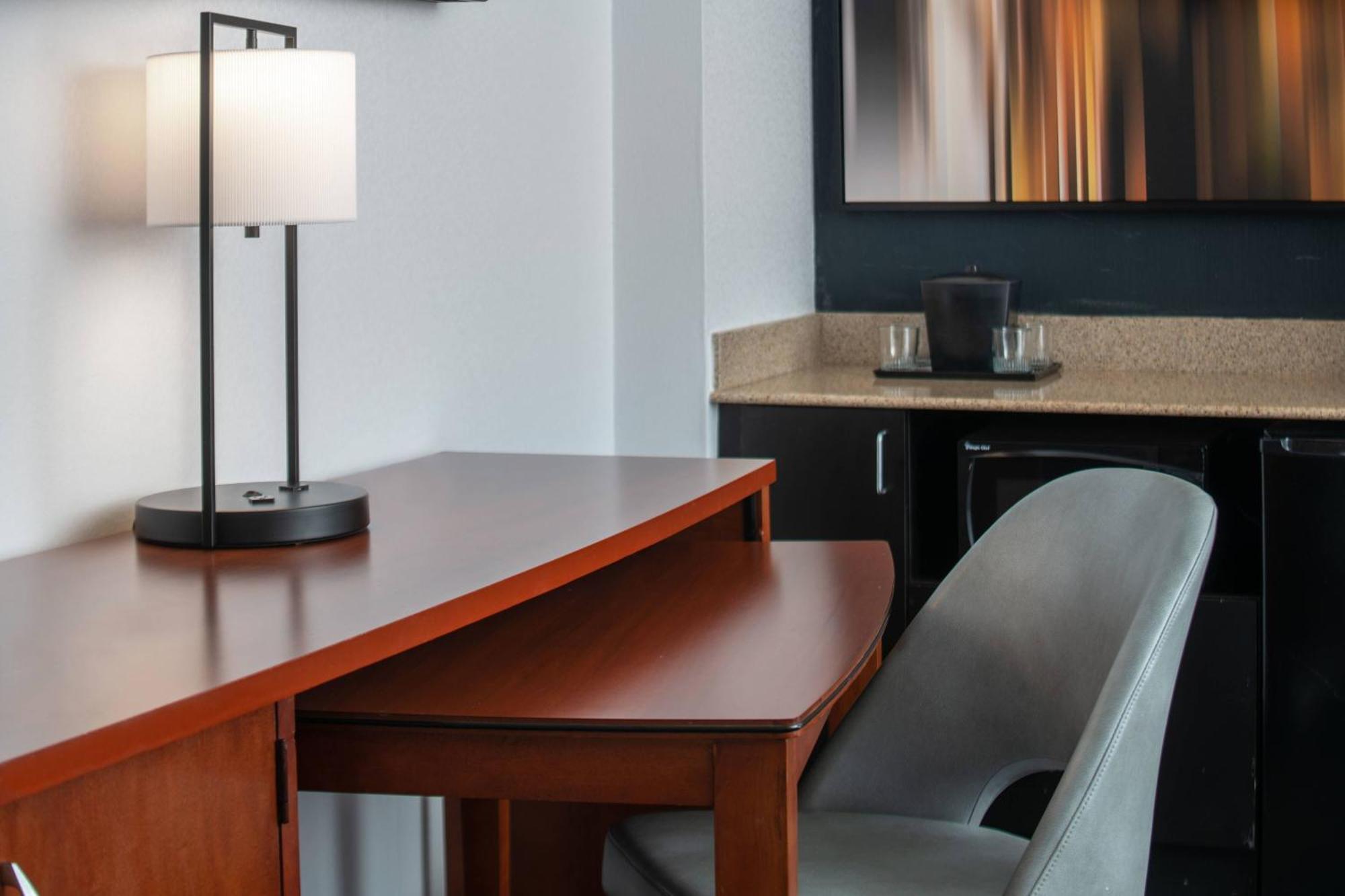 Courtyard By Marriott Dulles Airport Herndon/Reston Exteriör bild