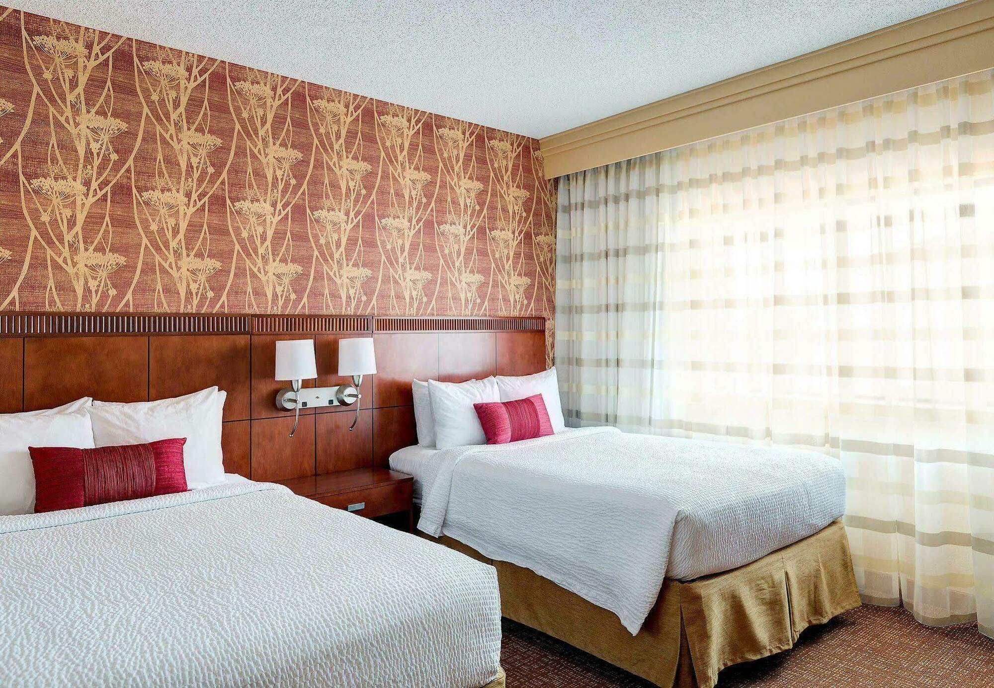 Courtyard By Marriott Dulles Airport Herndon/Reston Exteriör bild