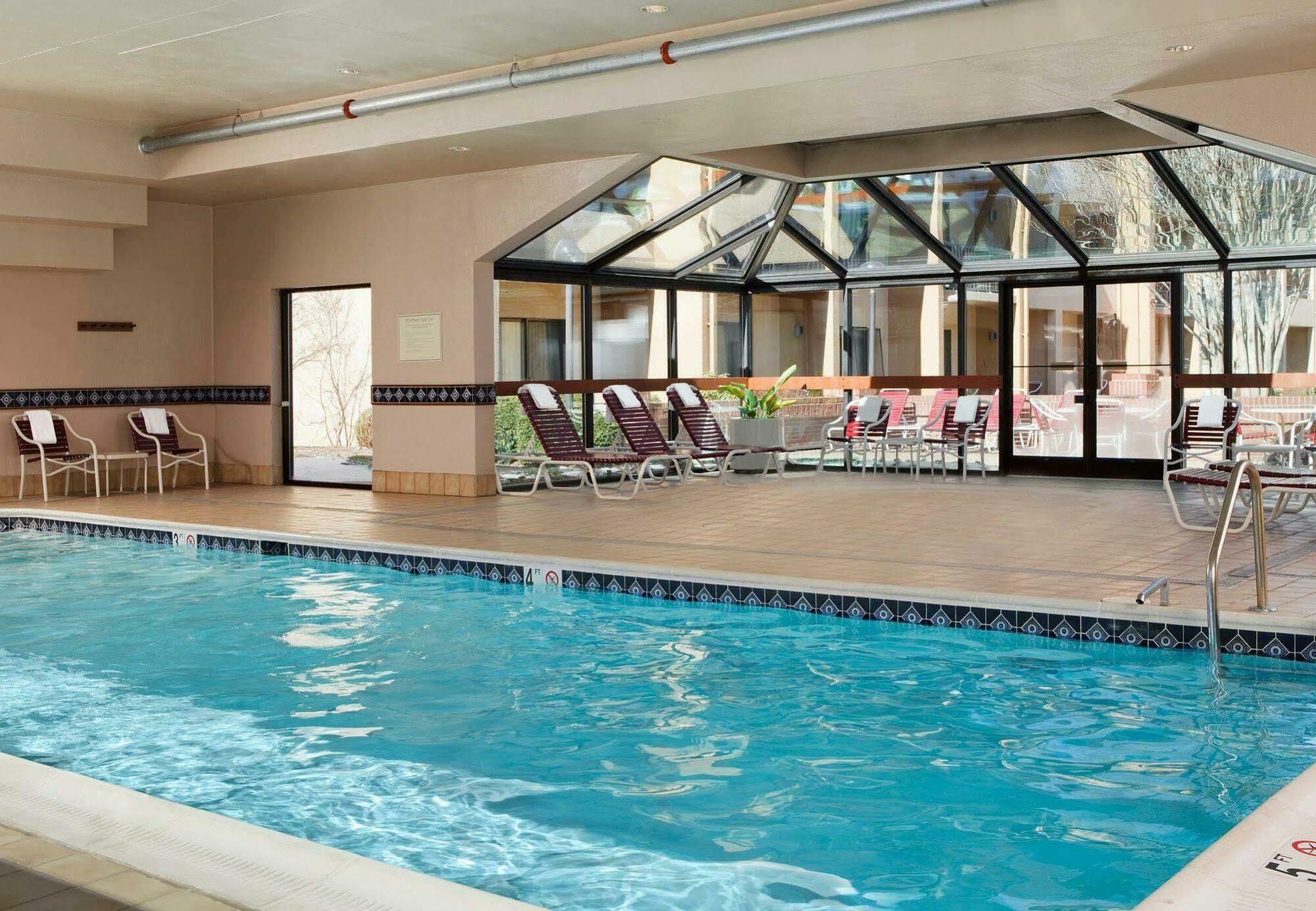 Courtyard By Marriott Dulles Airport Herndon/Reston Exteriör bild